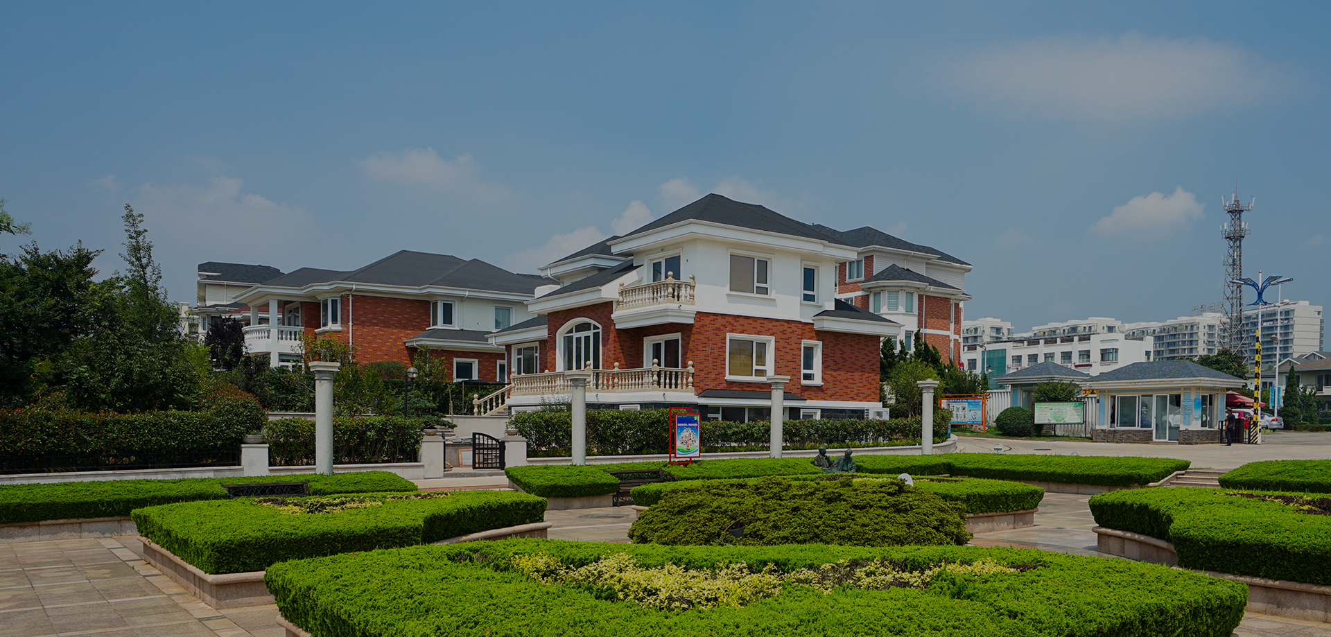 Prefabricated steel structure building